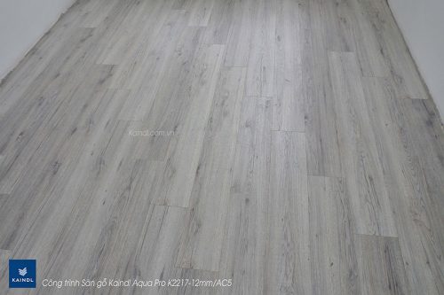 Thi công sàn gỗ kaindl k2217