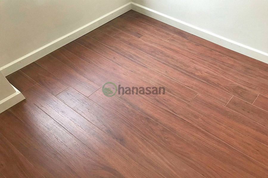 Sàn gỗ CAMSAN 8MM - 4545 (Hèm V Độc Quyền) - Phân phối Hanasan