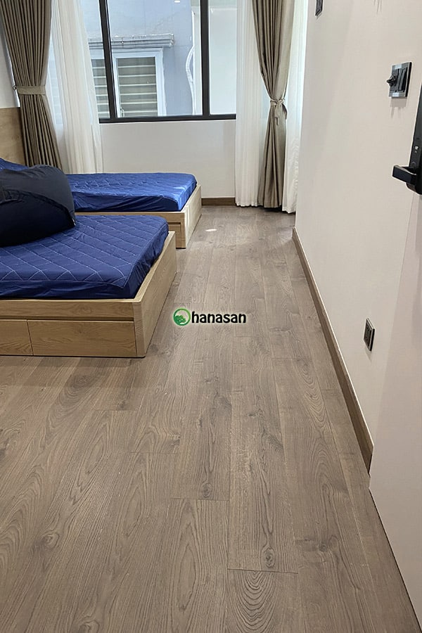 Sàn gỗ nhập khẩu nguyên hộp đức Rooms R1234